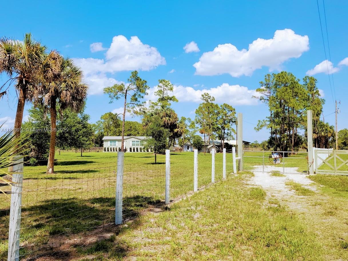 Pioneer Plantation - Residential