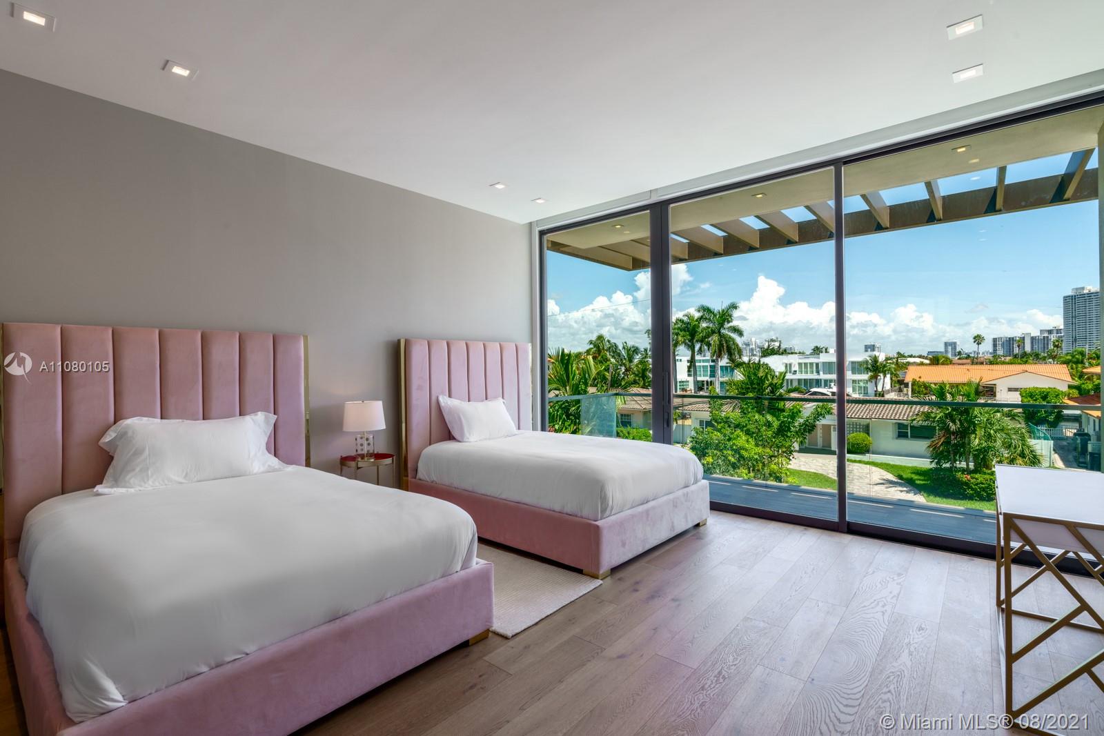 EASTERN SHORES 1ST ADDN - Residential