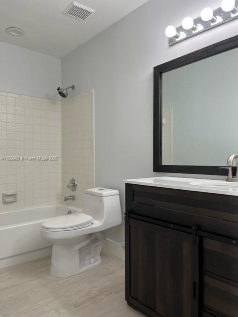 447 Lakeview Dr 5