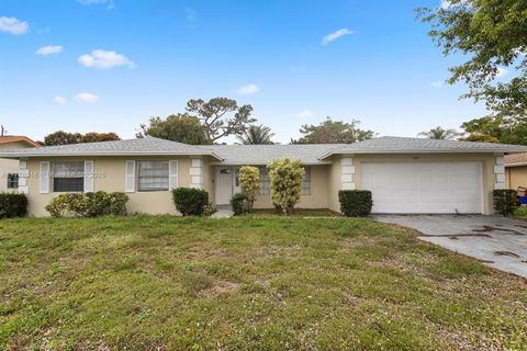 1175 Wynnedale Rd West Palm Beach FL 33417