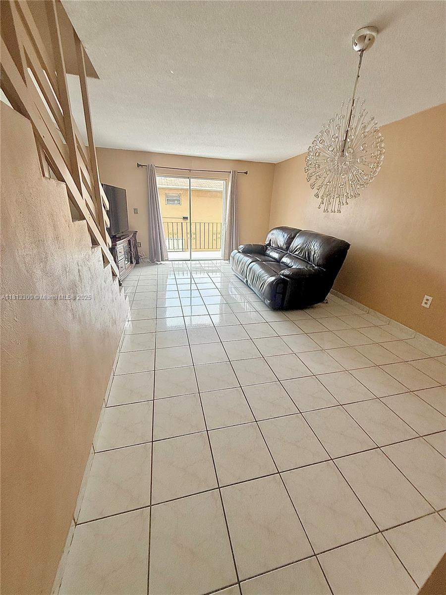 1100 W 35th St 31, Hialeah, Miami-Dade County, Florida - 2 Bedrooms  
2 Bathrooms - 