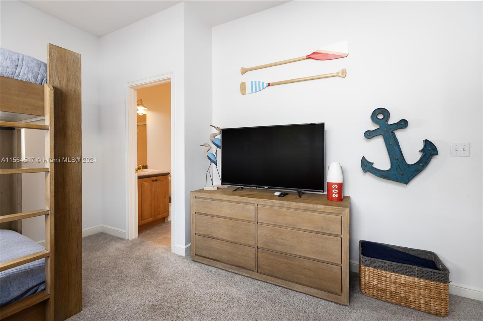 VENETIAN SHORES NO 3 - Residential