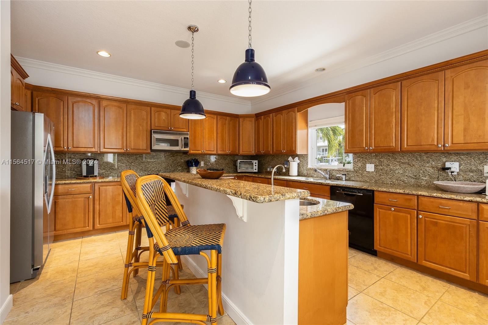 VENETIAN SHORES NO 3 - Residential