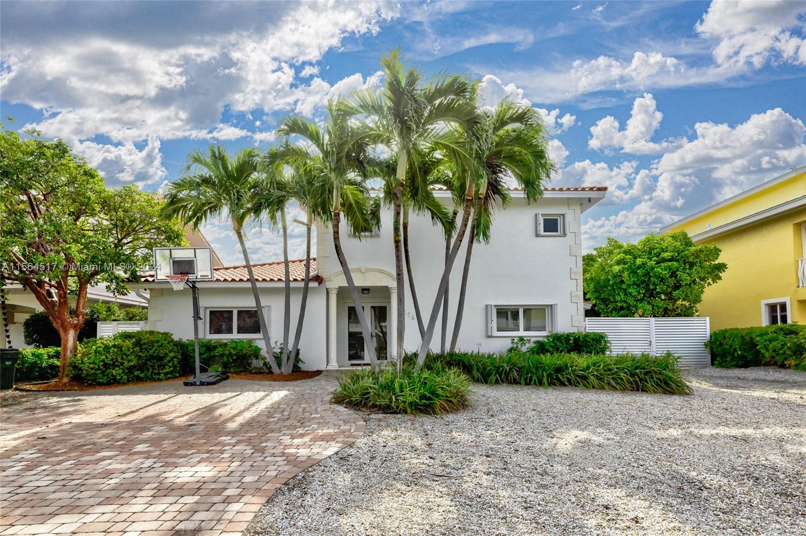 VENETIAN SHORES NO 3 - Residential