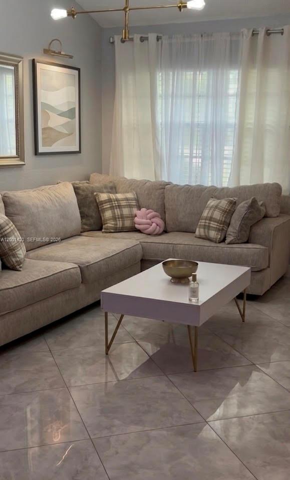 NORTH LAUDERDALE ESTATES - Residential Lease