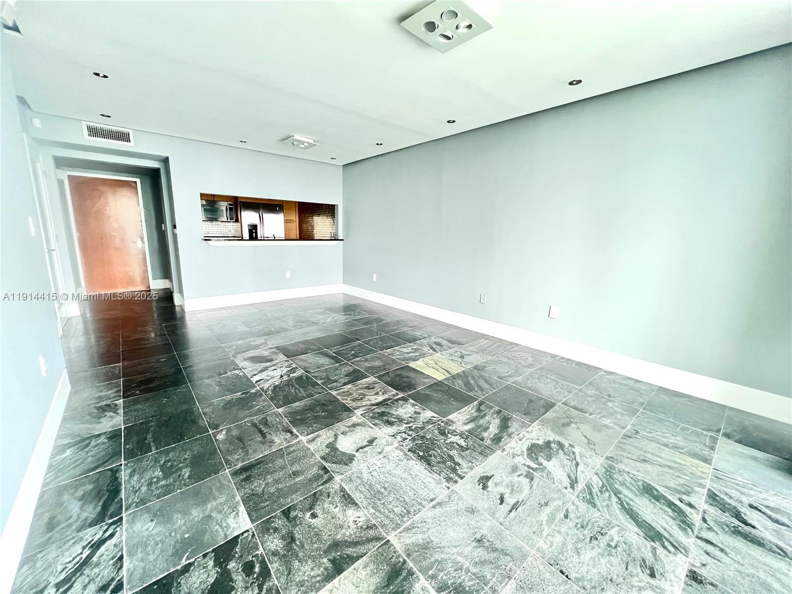 BRICKELL ON THE RIVER N T - Residential Lease