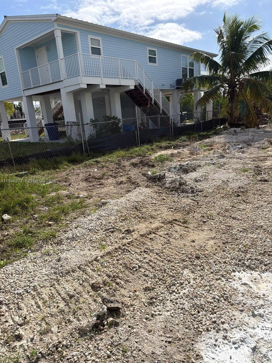 BREEZESWEPT BEACH ESTS - Land