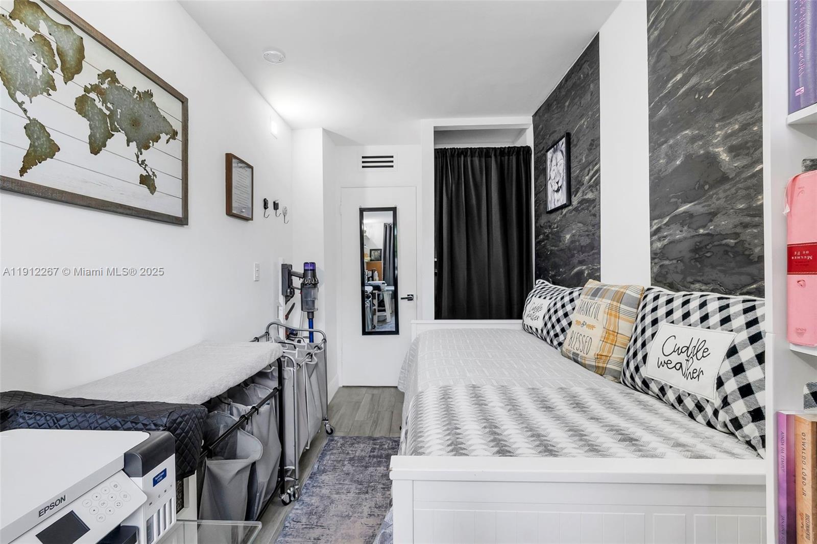 BOCA TOWERS CONDO PORTION - Residential