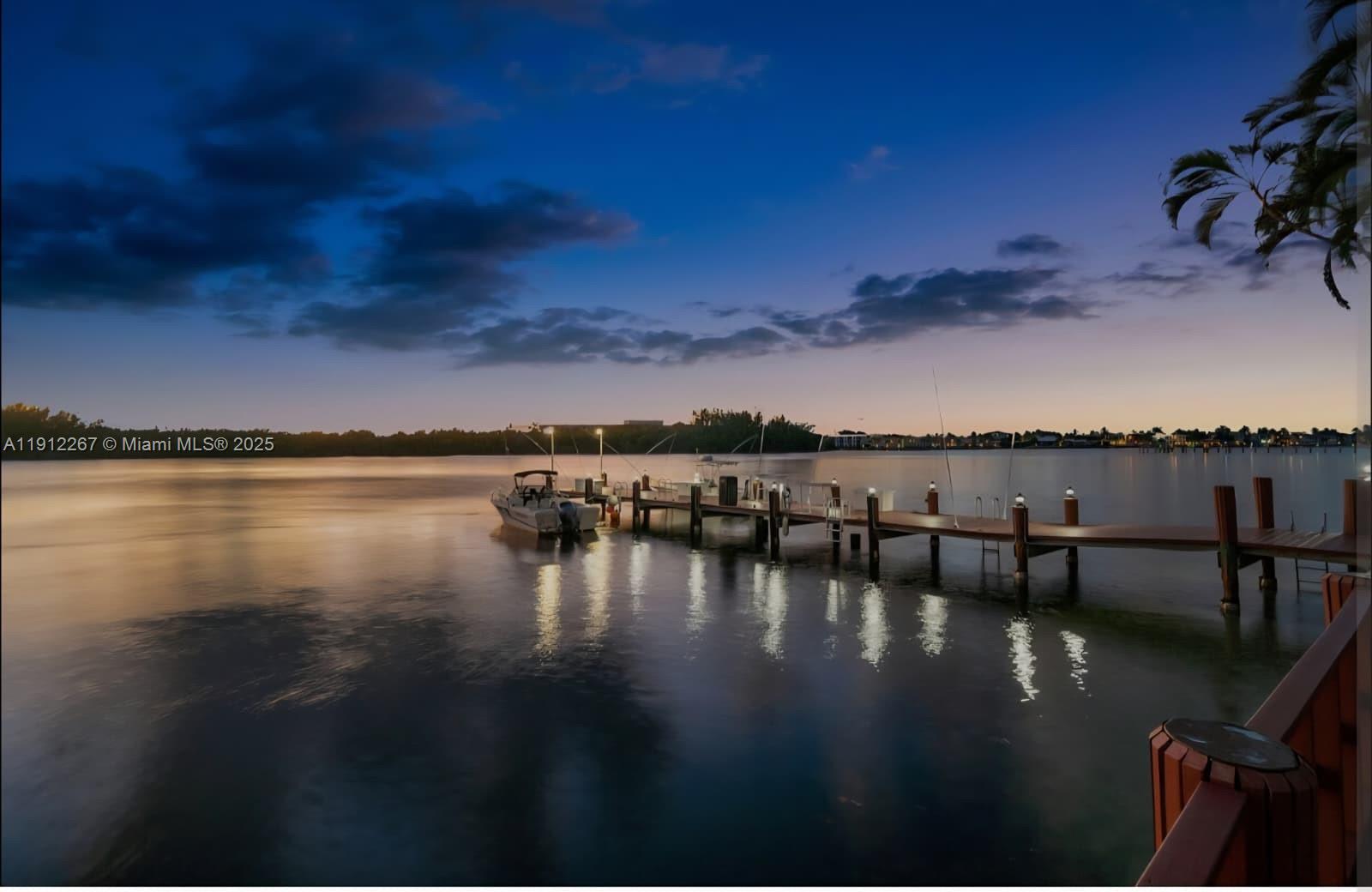 BOCA TOWERS CONDO PORTION - Residential