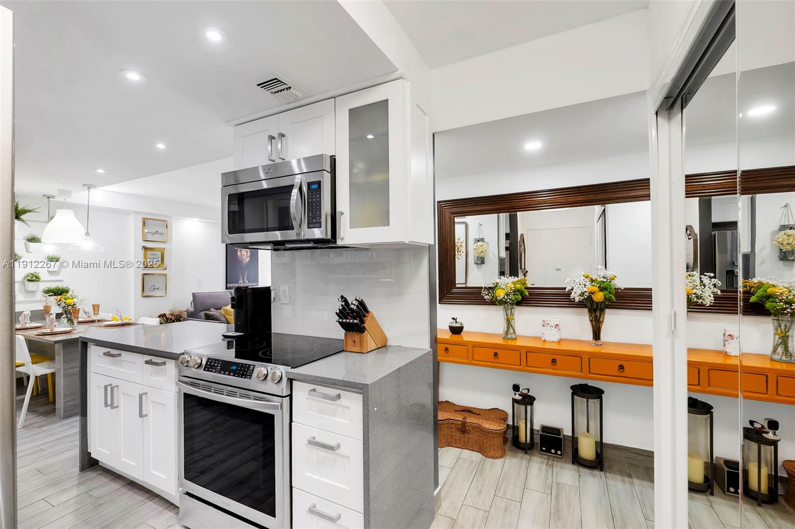 BOCA TOWERS CONDO PORTION - Residential