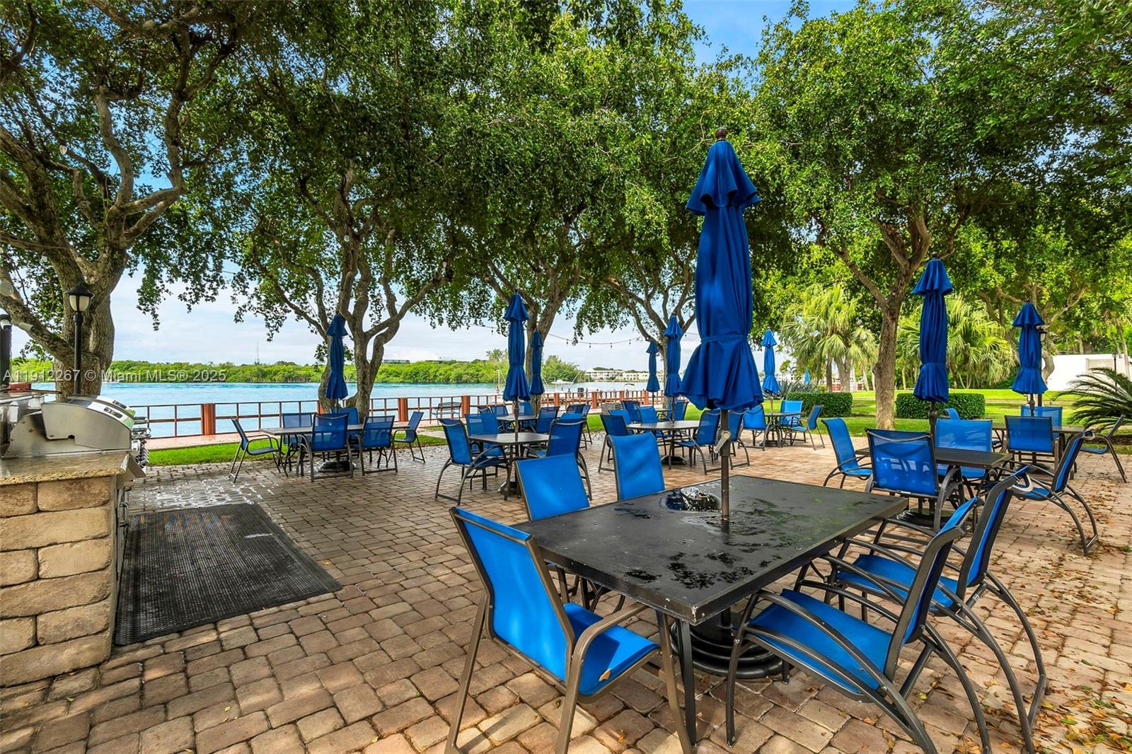 BOCA TOWERS CONDO PORTION - Residential