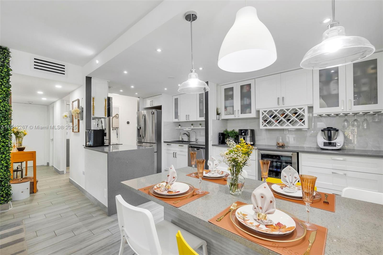 BOCA TOWERS CONDO PORTION - Residential