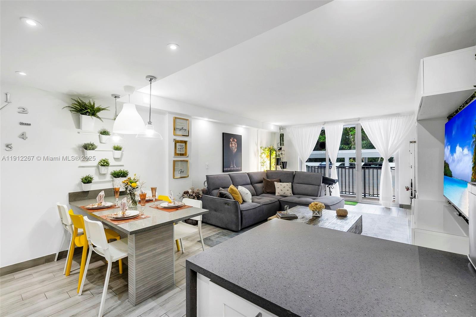 BOCA TOWERS CONDO PORTION - Residential