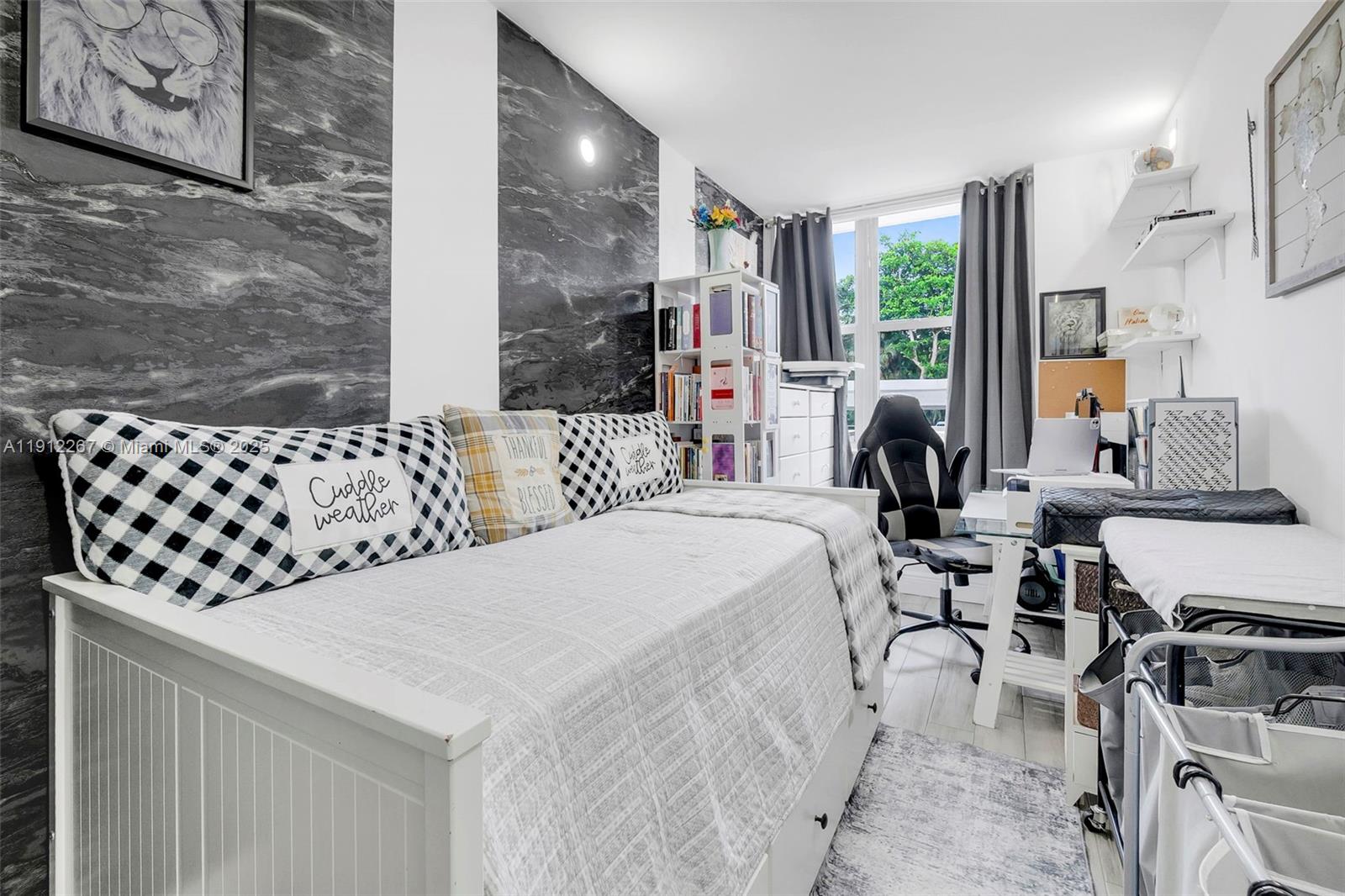 BOCA TOWERS CONDO PORTION - Residential