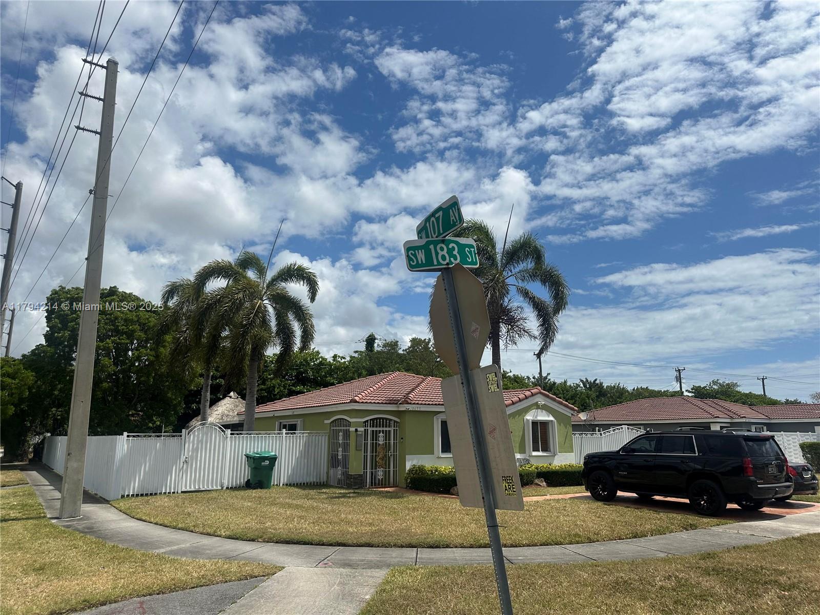 18301 SW 107th Ave