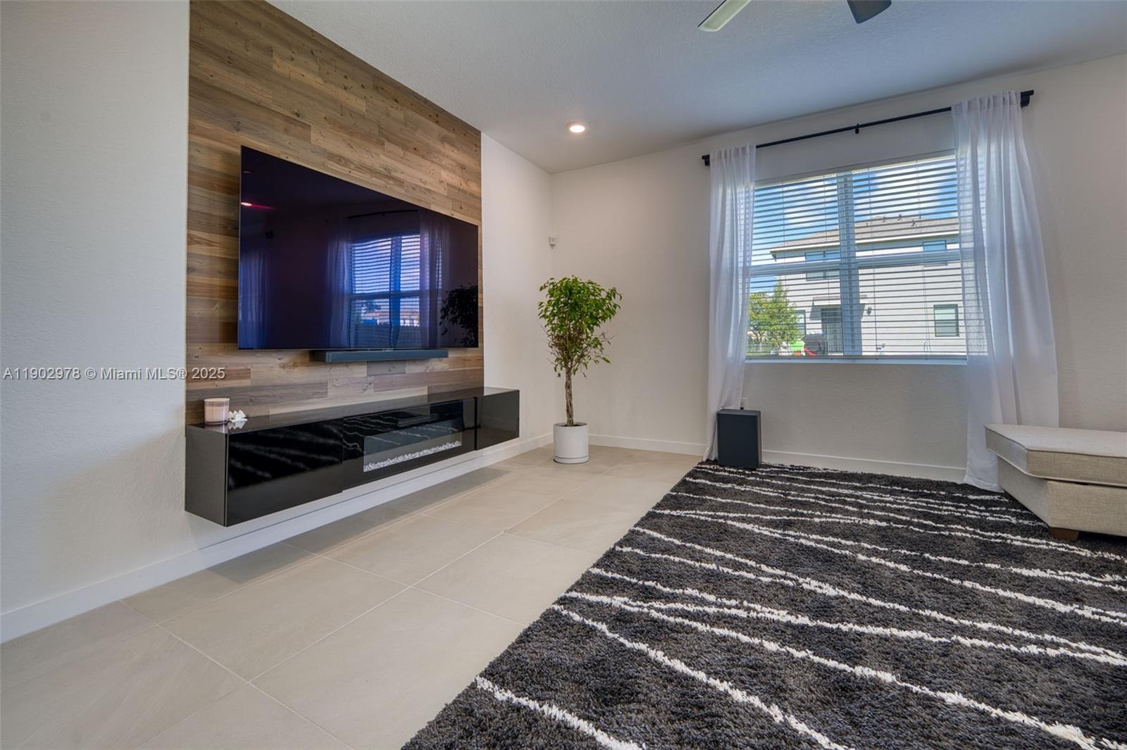 DIXIE HEIGHTS - Residential