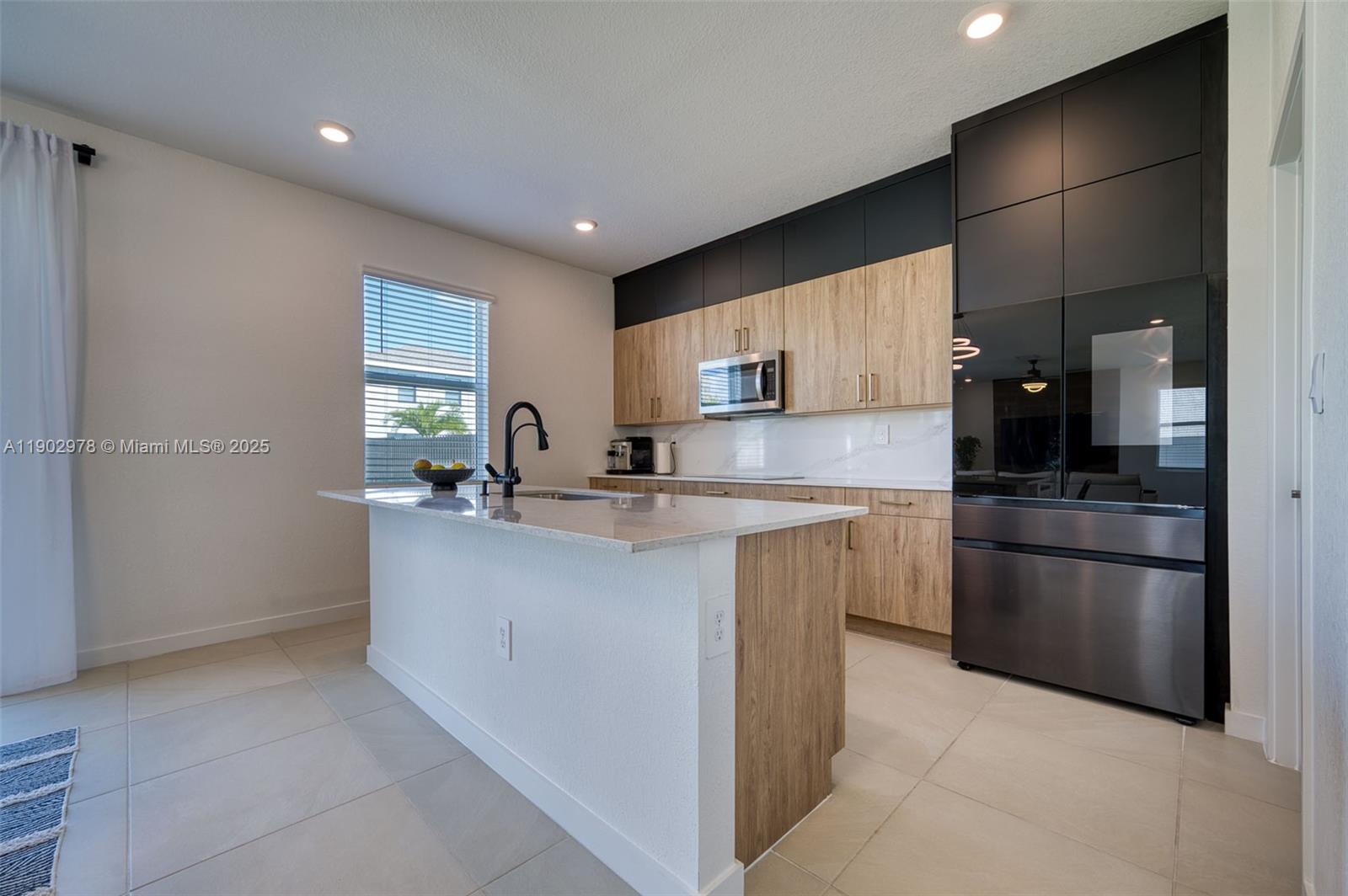 DIXIE HEIGHTS - Residential
