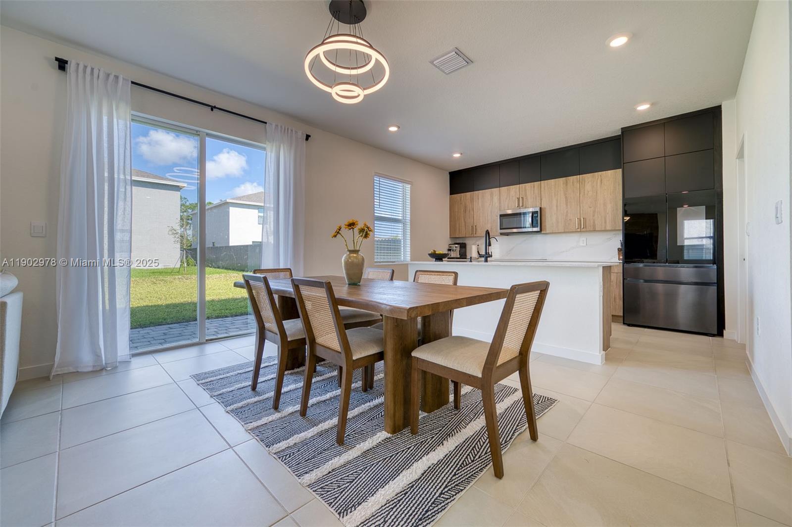 DIXIE HEIGHTS - Residential