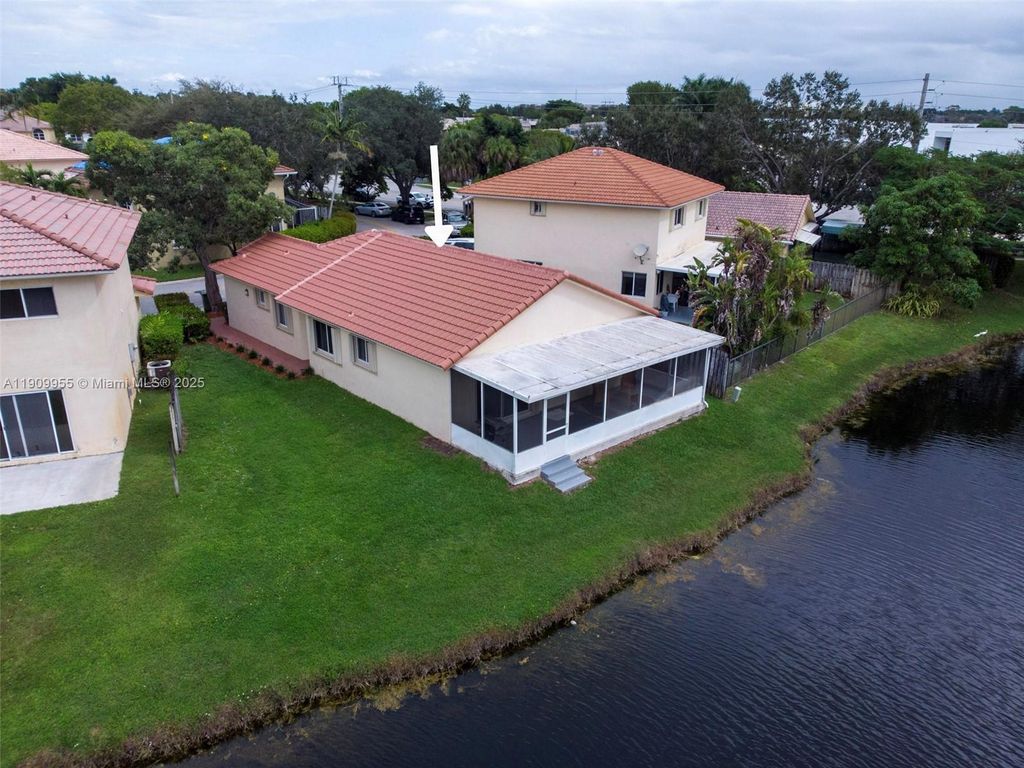 Photo of 104 Danielle Ct, Weston, FL 33326 (MLS # A11909955)