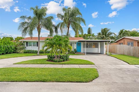 Photo of 1250 NE 23rd Pl, Pompano Beach, FL 33064 (MLS # A12042906)