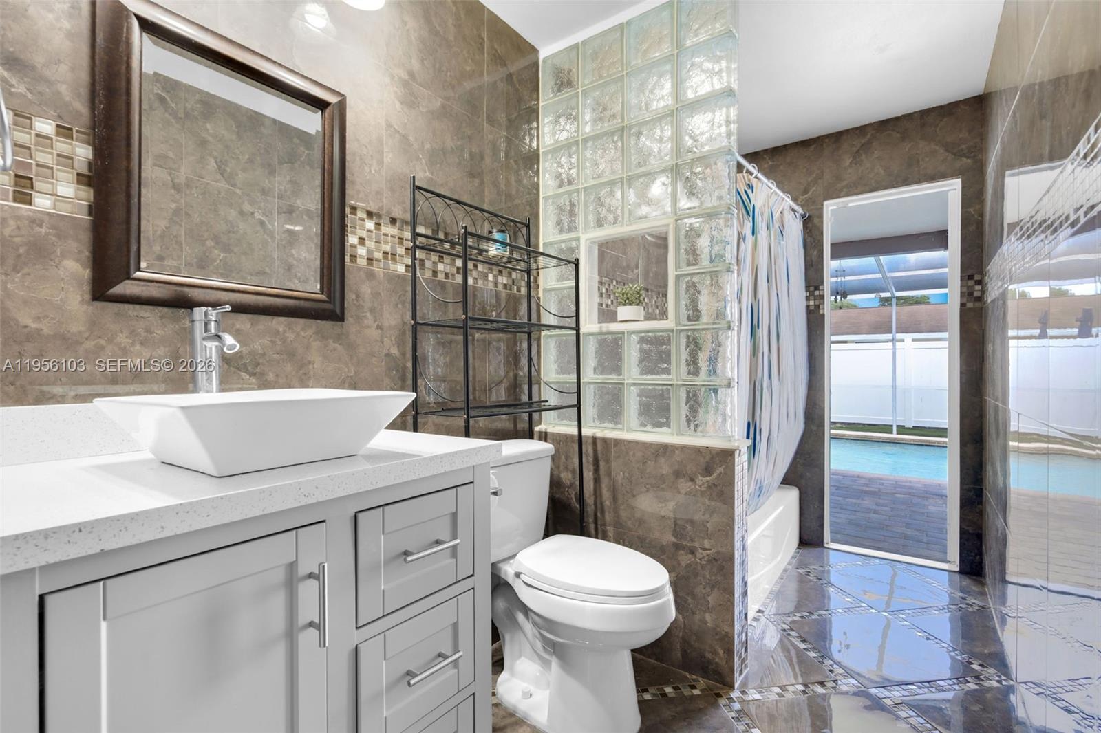 SUNRISE GOLF VILLAGE SEC - Residential