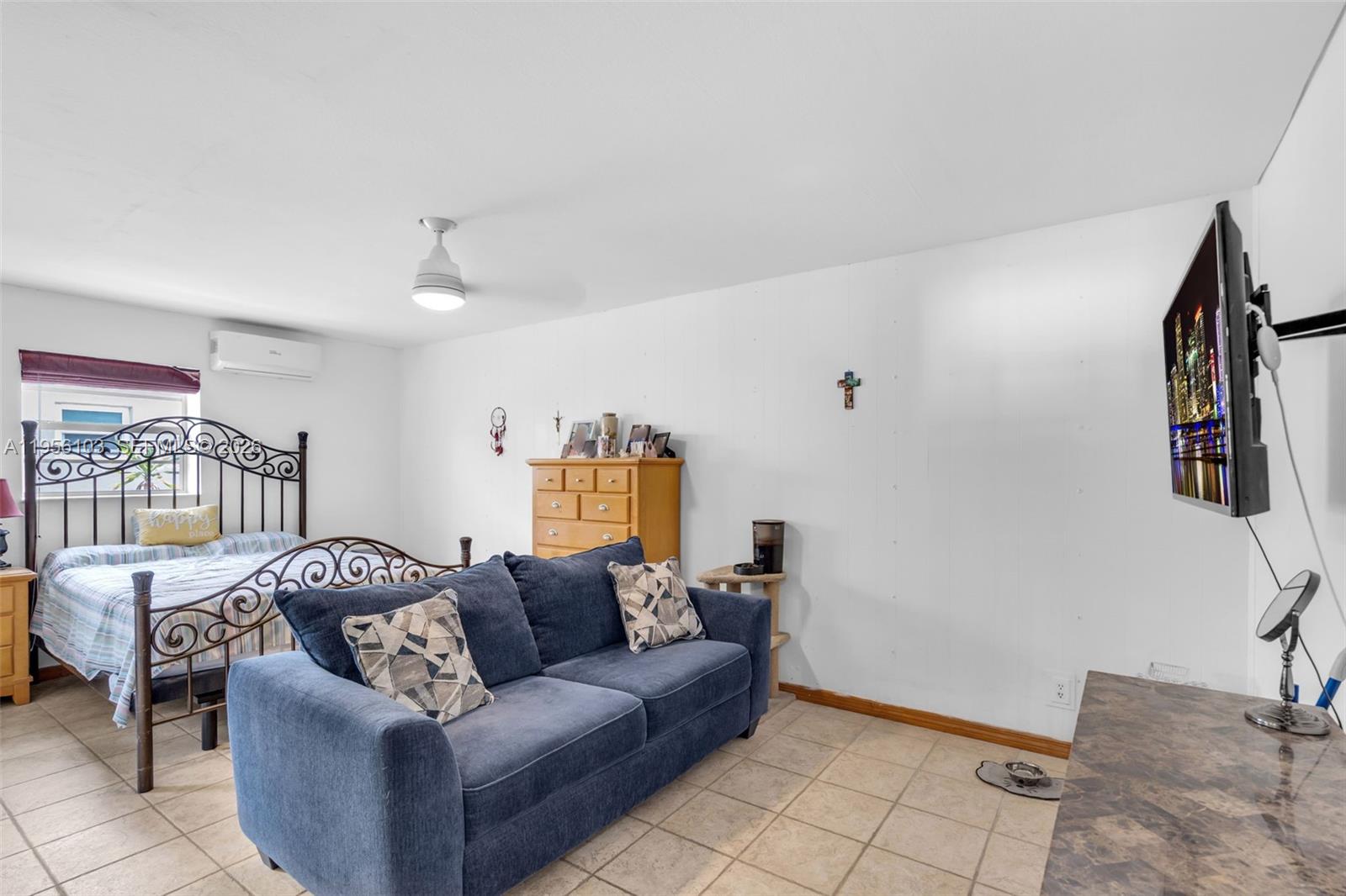 SUNRISE GOLF VILLAGE SEC - Residential