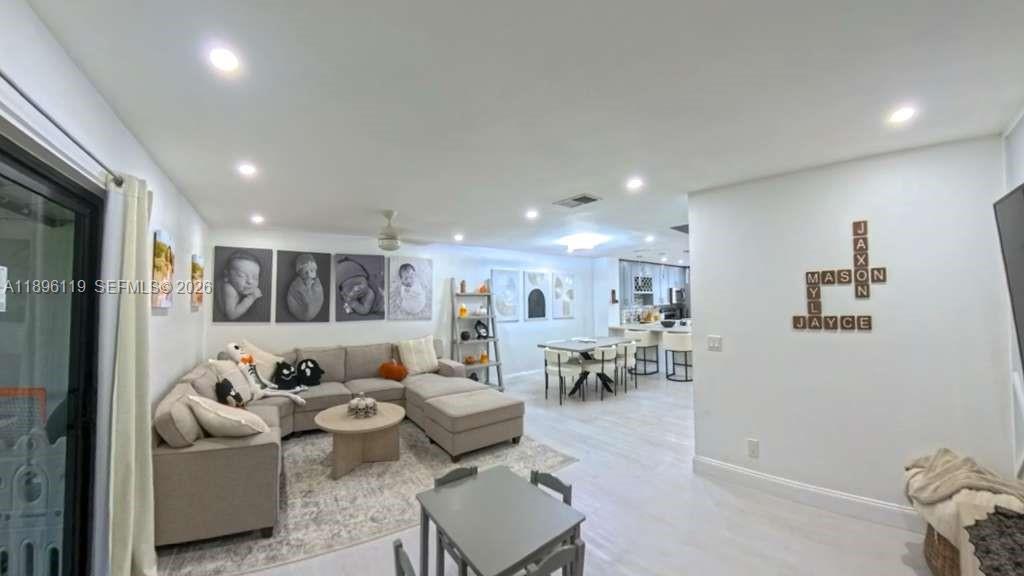 WESTVIEW CONDOMINIUM NO F - Residential