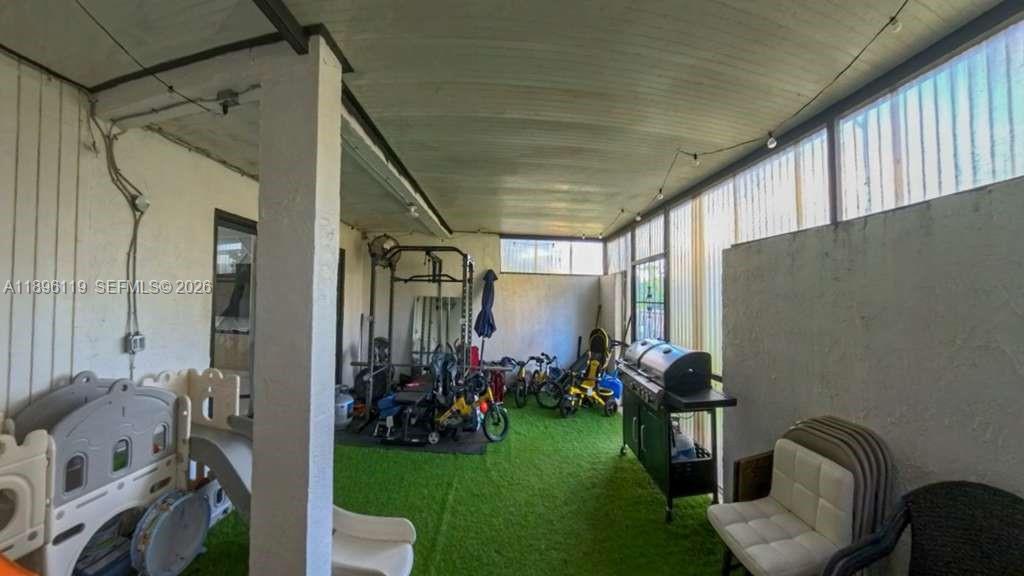 WESTVIEW CONDOMINIUM NO F - Residential