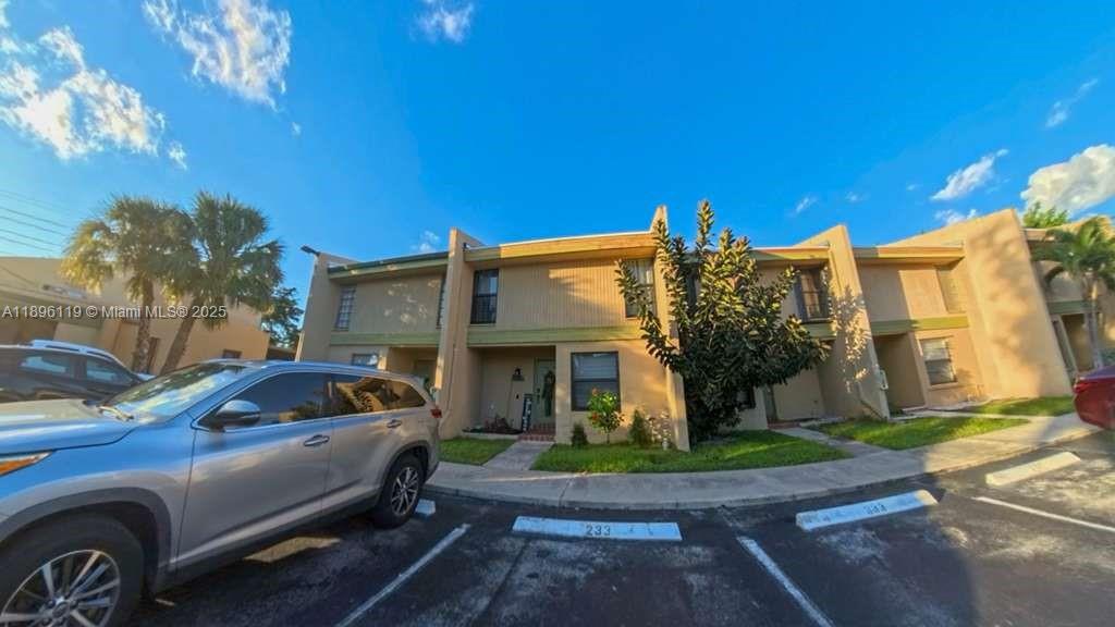 WESTVIEW CONDOMINIUM NO F - Residential