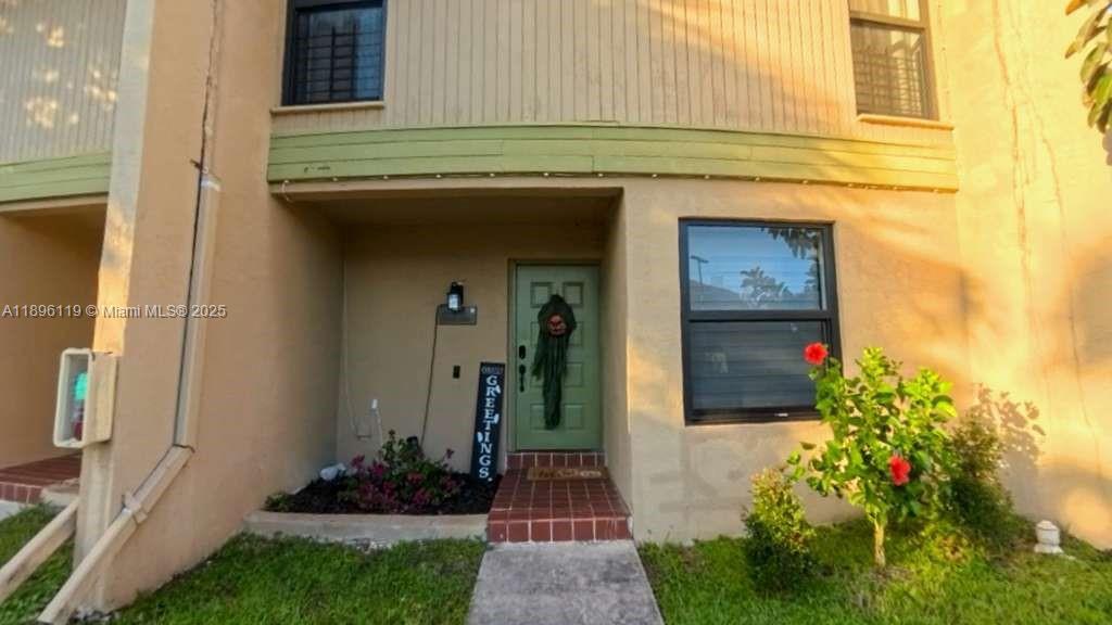 WESTVIEW CONDOMINIUM NO F - Residential