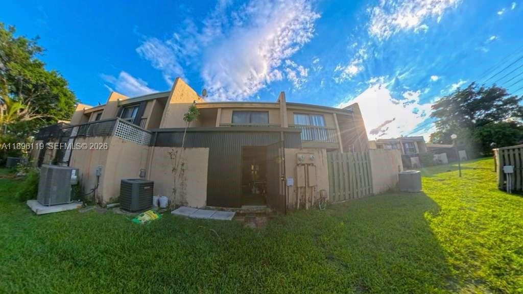 WESTVIEW CONDOMINIUM NO F - Residential