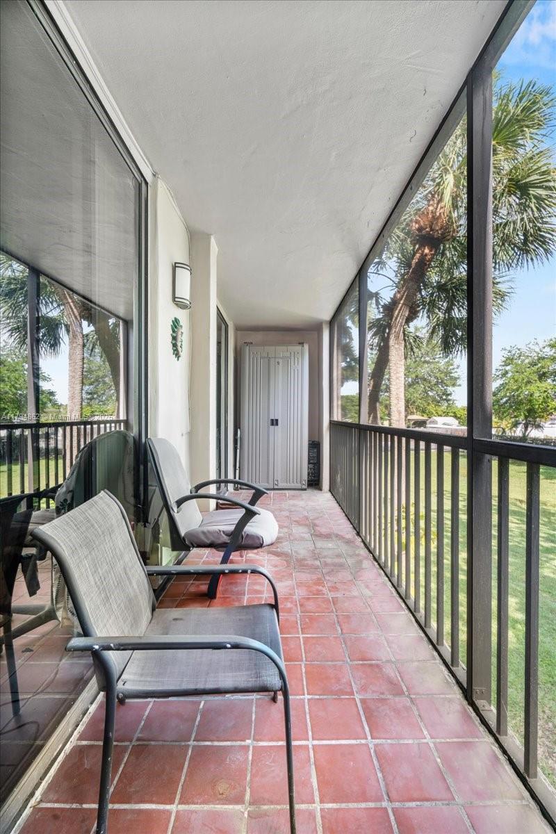 HORIZONS WEST CONDO #3 - Residential
