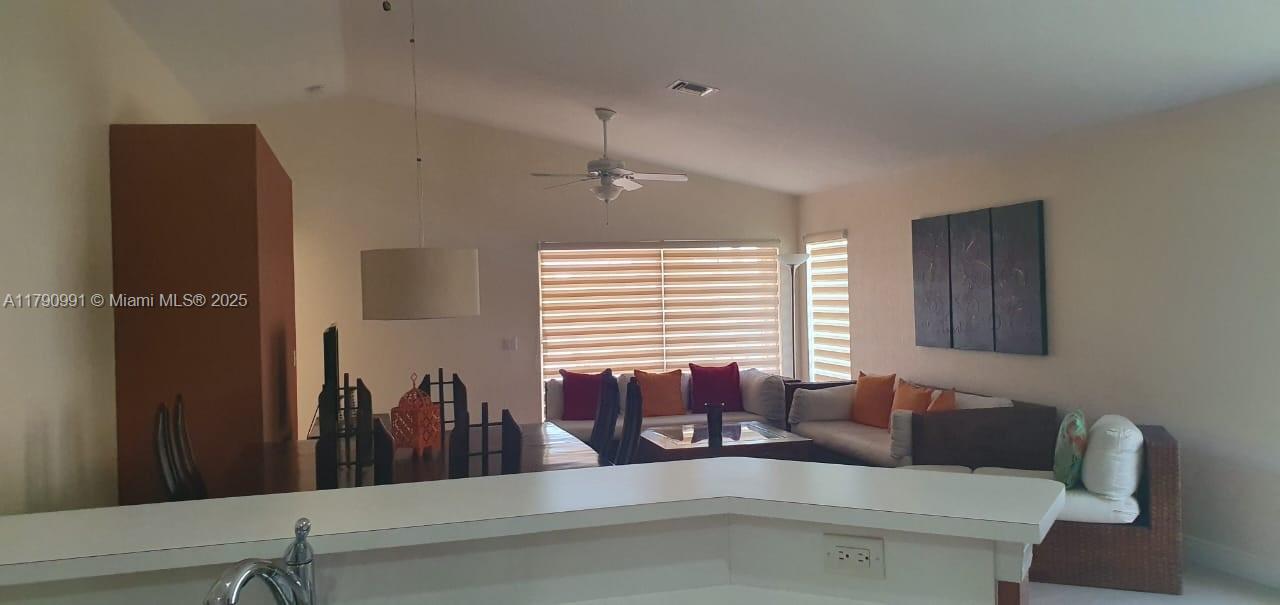 1314 Canary Island Dr 1314