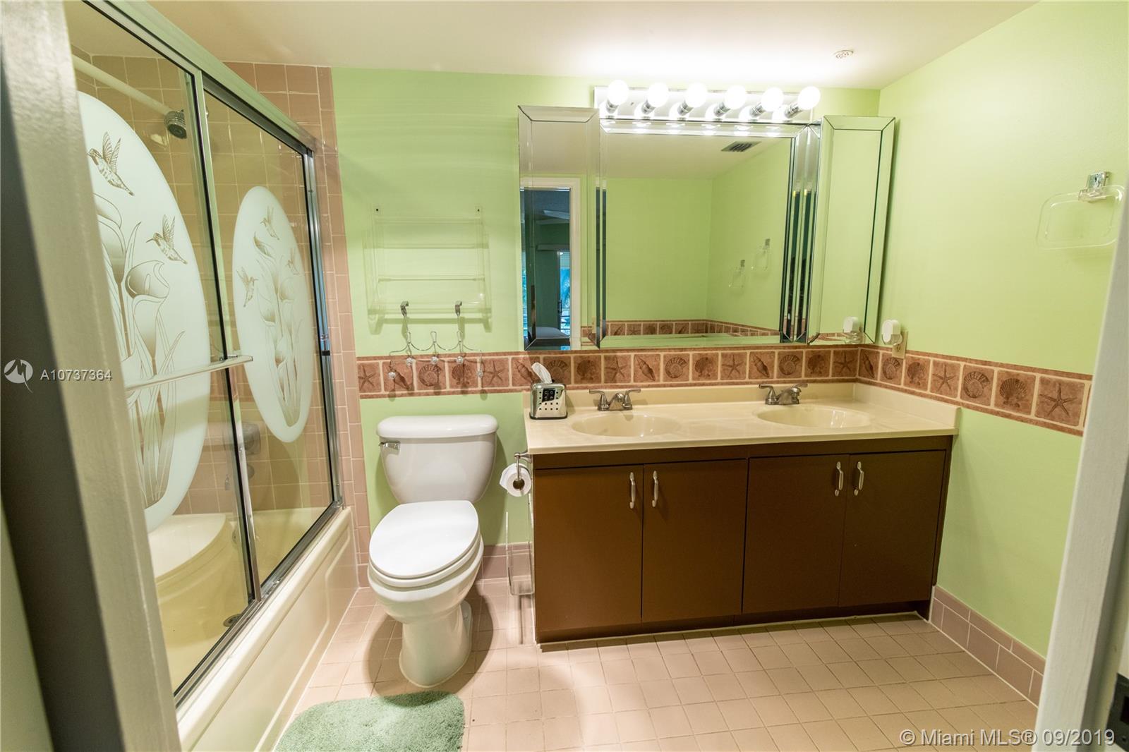 GRANADA VILLAGE C CONDO - Residential