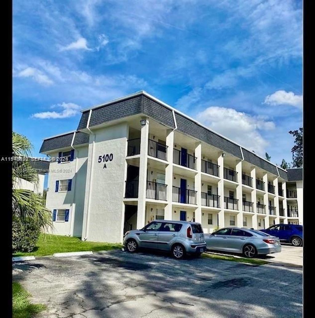 Photo of 5100 SW 64th Ave #105, Davie, FL 33314 (MLS # A11978192)