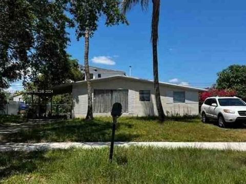 409 SW 25th Ter, Fort Lauderdale, FL 33312 - #: A11562462