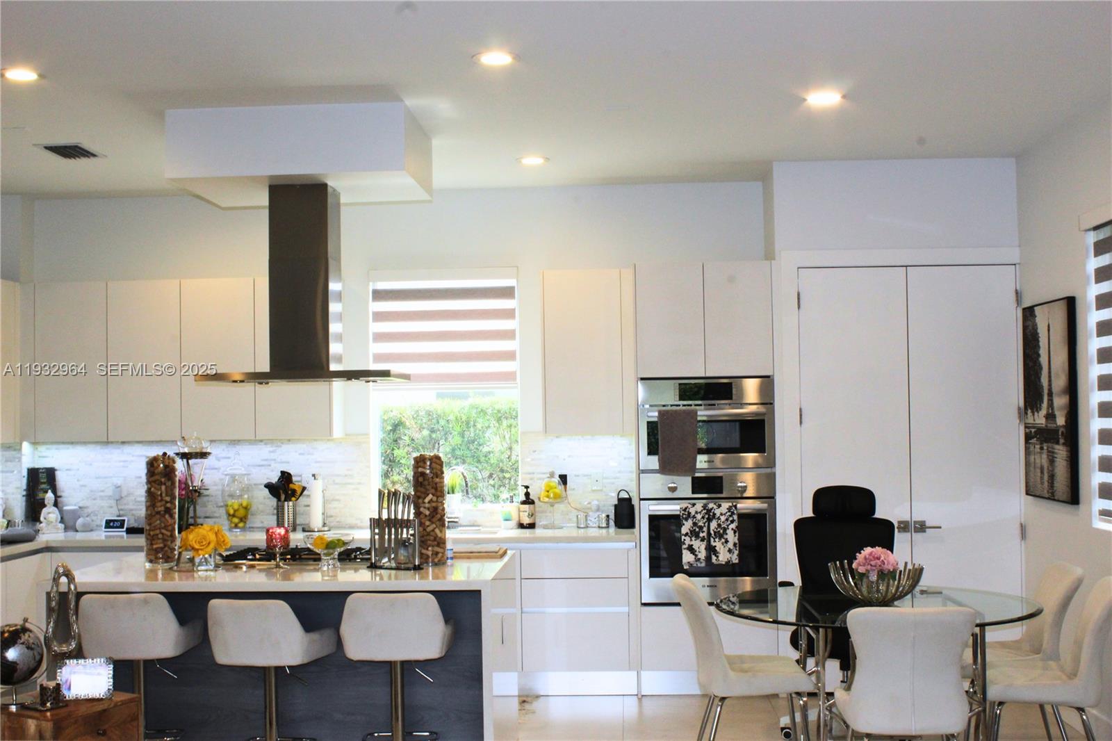 DORAL COMMONS RESIDENTIAL - Residential