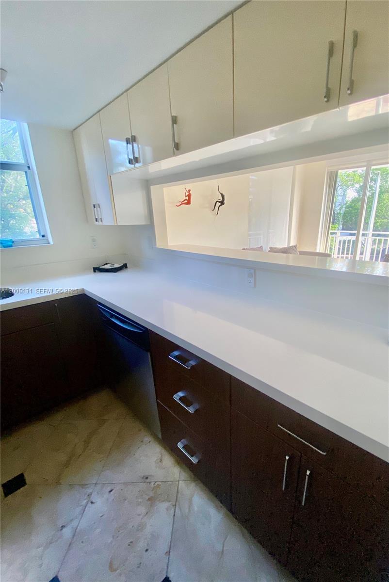 VISTA ON THE BAY CONDO - Residential Lease