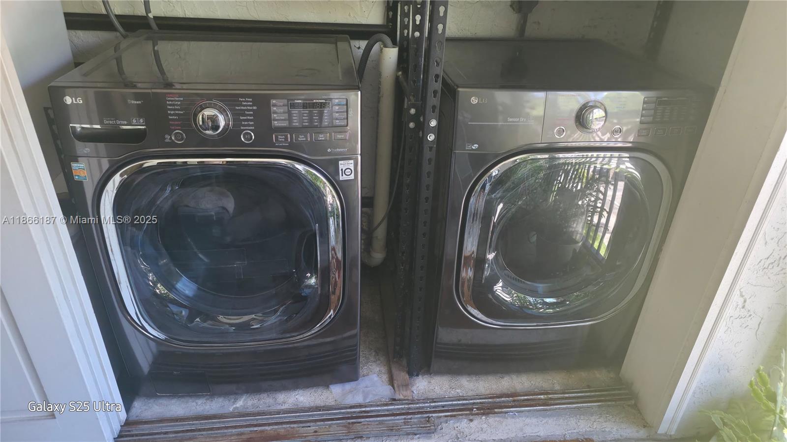 APPLEWOOD VILLAGE IV-D CO - Residential