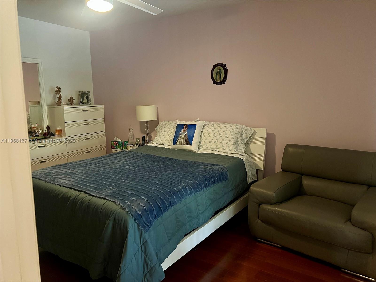 APPLEWOOD VILLAGE IV-D CO - Residential