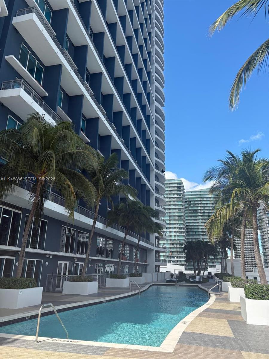 INFINITY AT BRICKELL COND - Residential