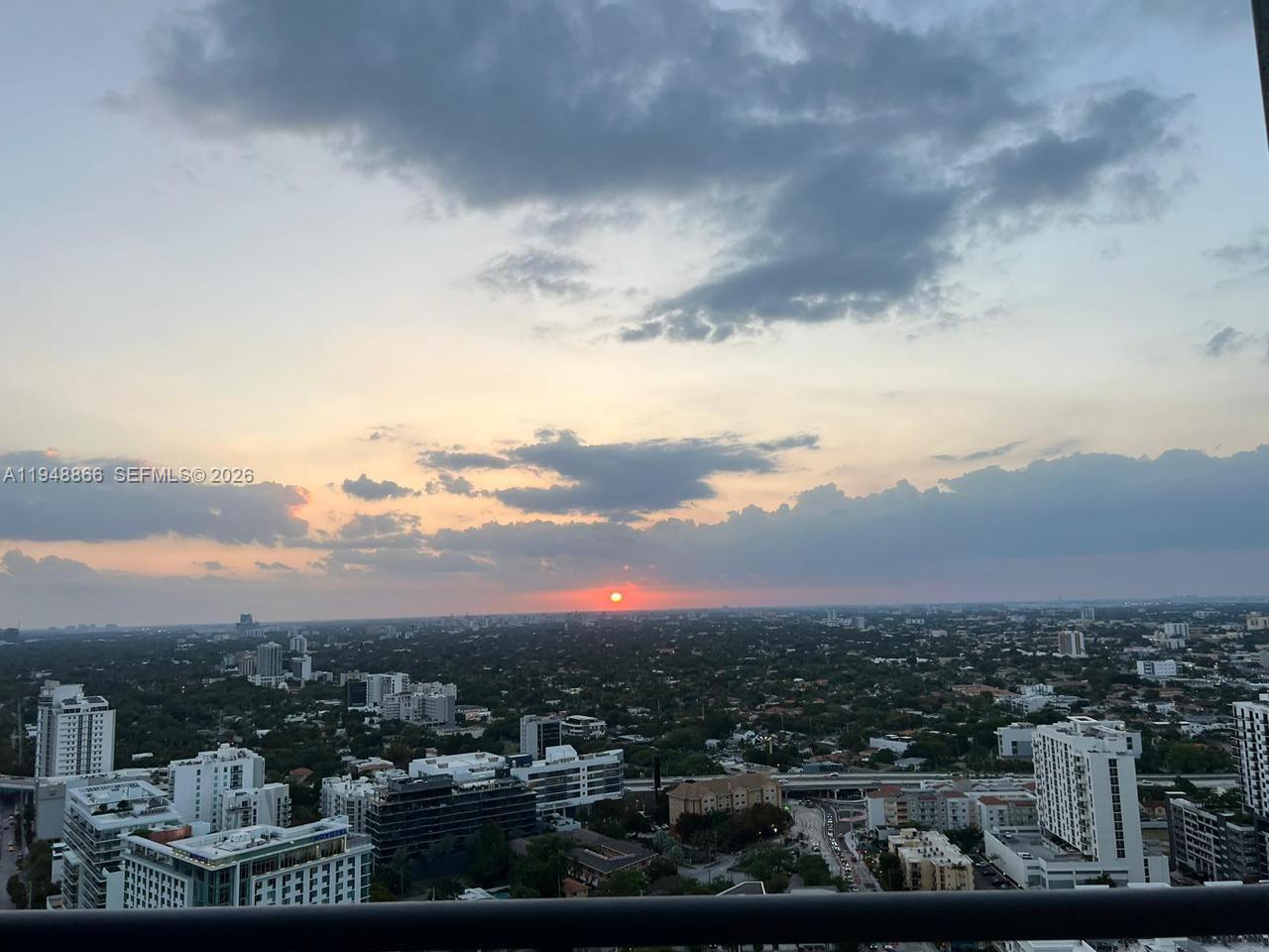 INFINITY AT BRICKELL COND - Residential