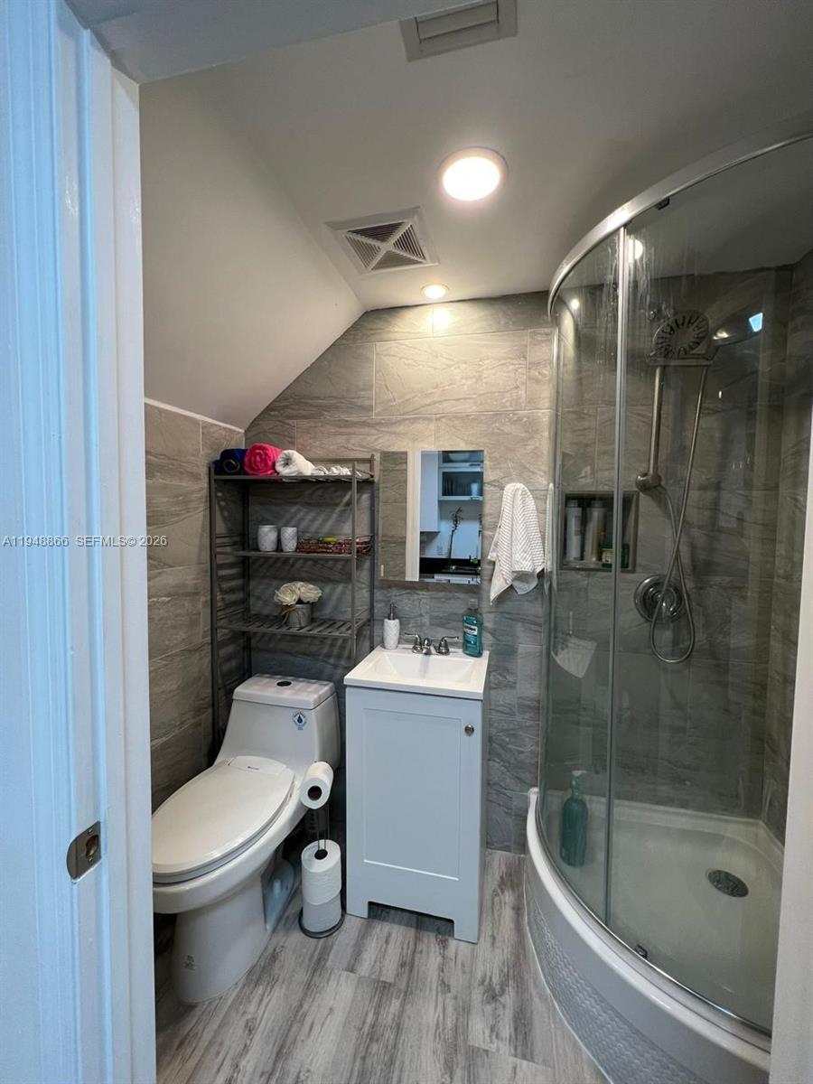 INFINITY AT BRICKELL COND - Residential