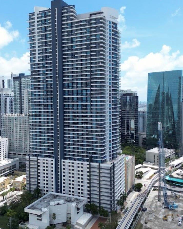 INFINITY AT BRICKELL COND - Residential