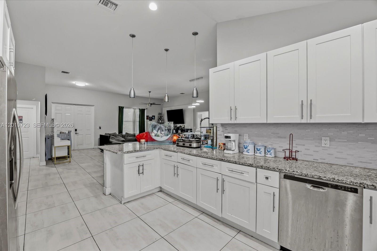 PORT ST LUCIE SECTION 18 - Residential