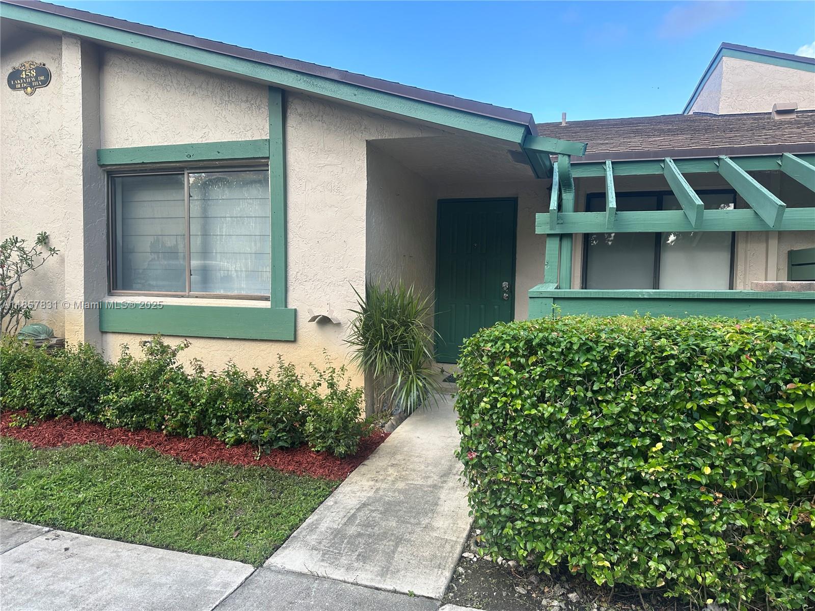 VILLAS OF BONAVENTURE AT - Residential Lease