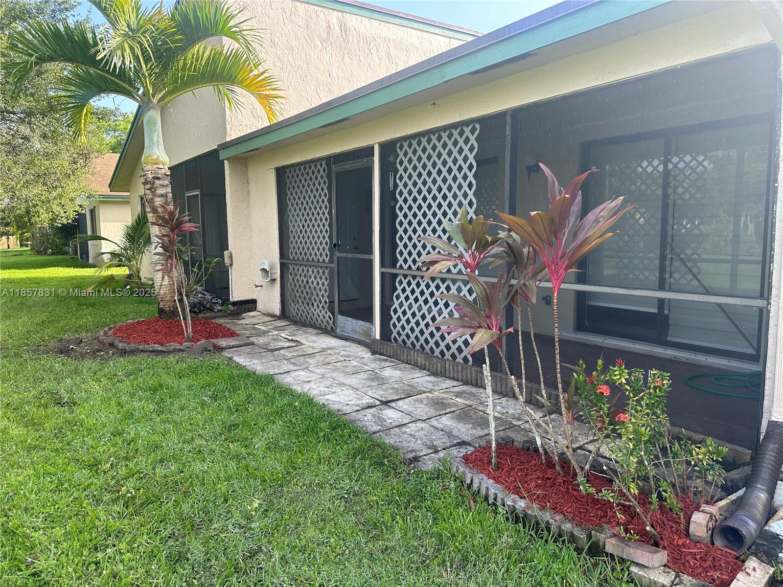 VILLAS OF BONAVENTURE AT - Residential Lease