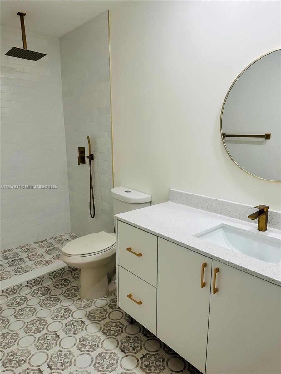 VILLAS OF BONAVENTURE AT - Residential Lease