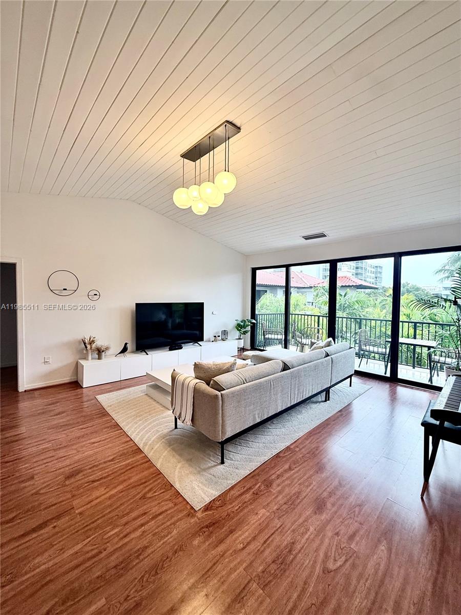 101 Ocean Lane Dr 4011