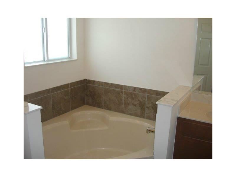 CALI GREENS - Residential Lease